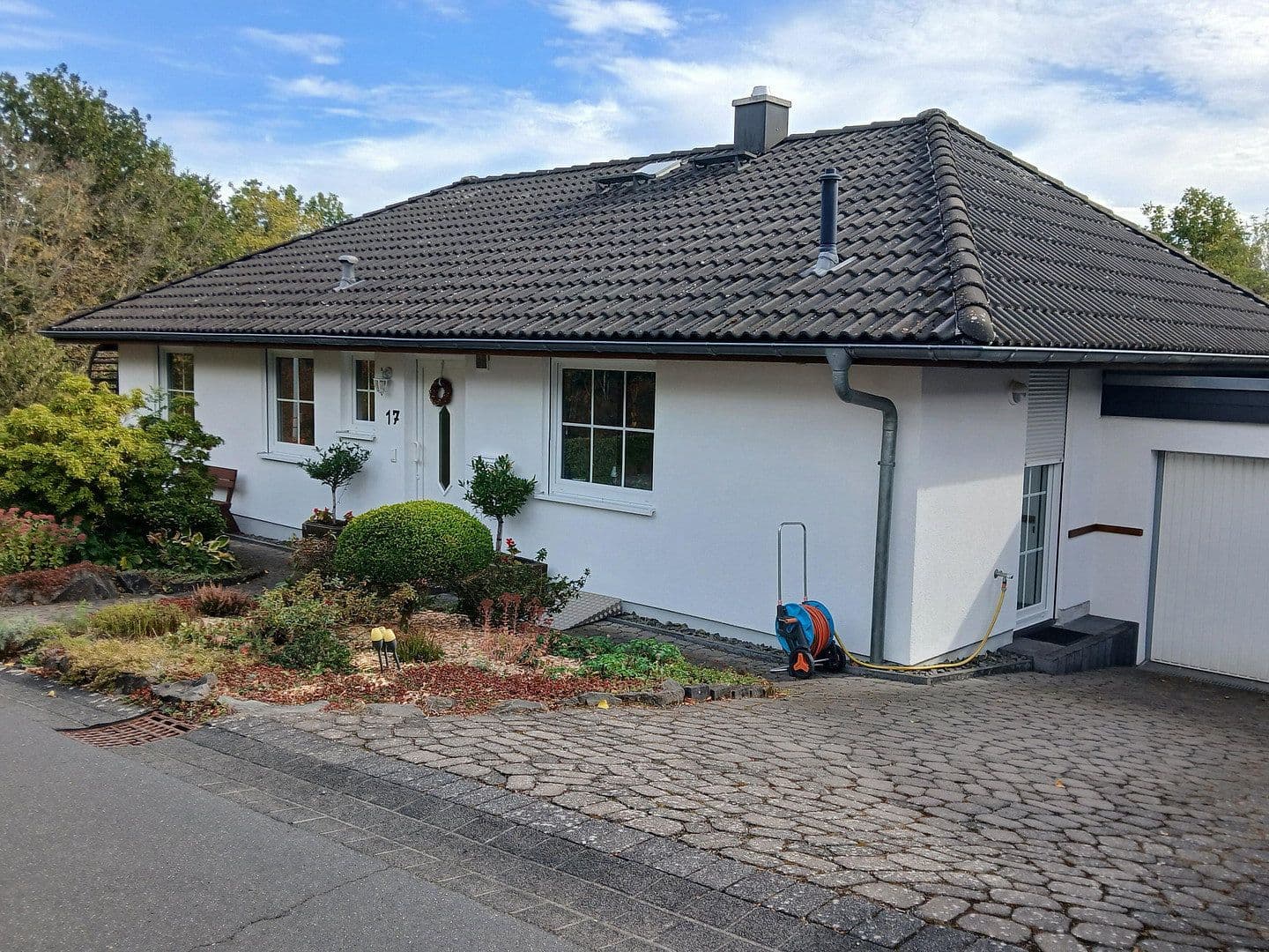 Predaj domu 132 m², pozemok 632 m², Pergweg 17, Manderscheid, Porýnie-Falcko Predaj domu 132 m², pozemok 632 m², Pergweg 17, Manderscheid, Porýnie-Falcko