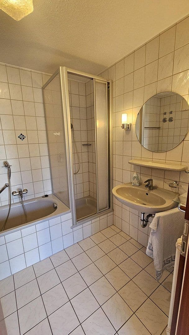 Prenájom bytu 3-izbový 88 m², Wörth am Rhein, Porýnie-Falcko Prenájom bytu 3-izbový 88 m², Wörth am Rhein, Porýnie-Falcko