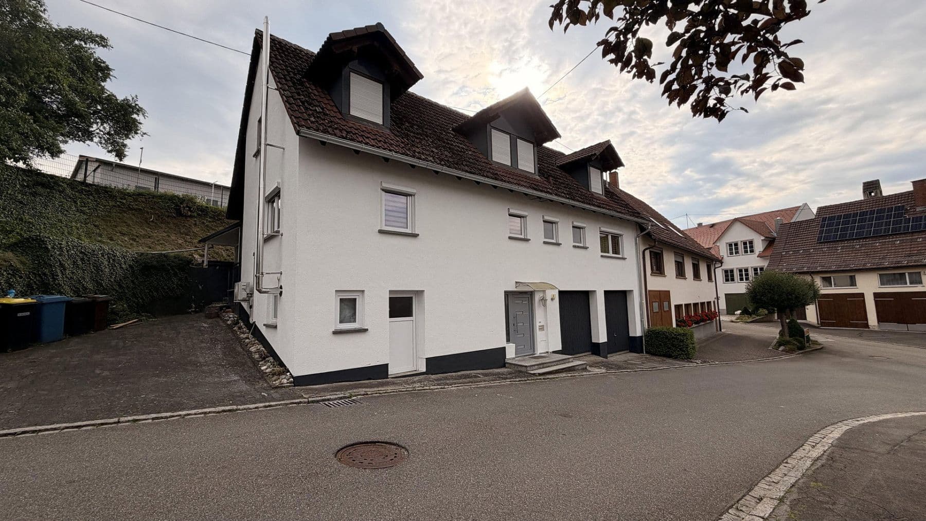 Predaj domu 161 m², pozemok 269 m², Geisingen, Bádensko-Wurttembersko Predaj domu 161 m², pozemok 269 m², Geisingen, Bádensko-Wurttembersko