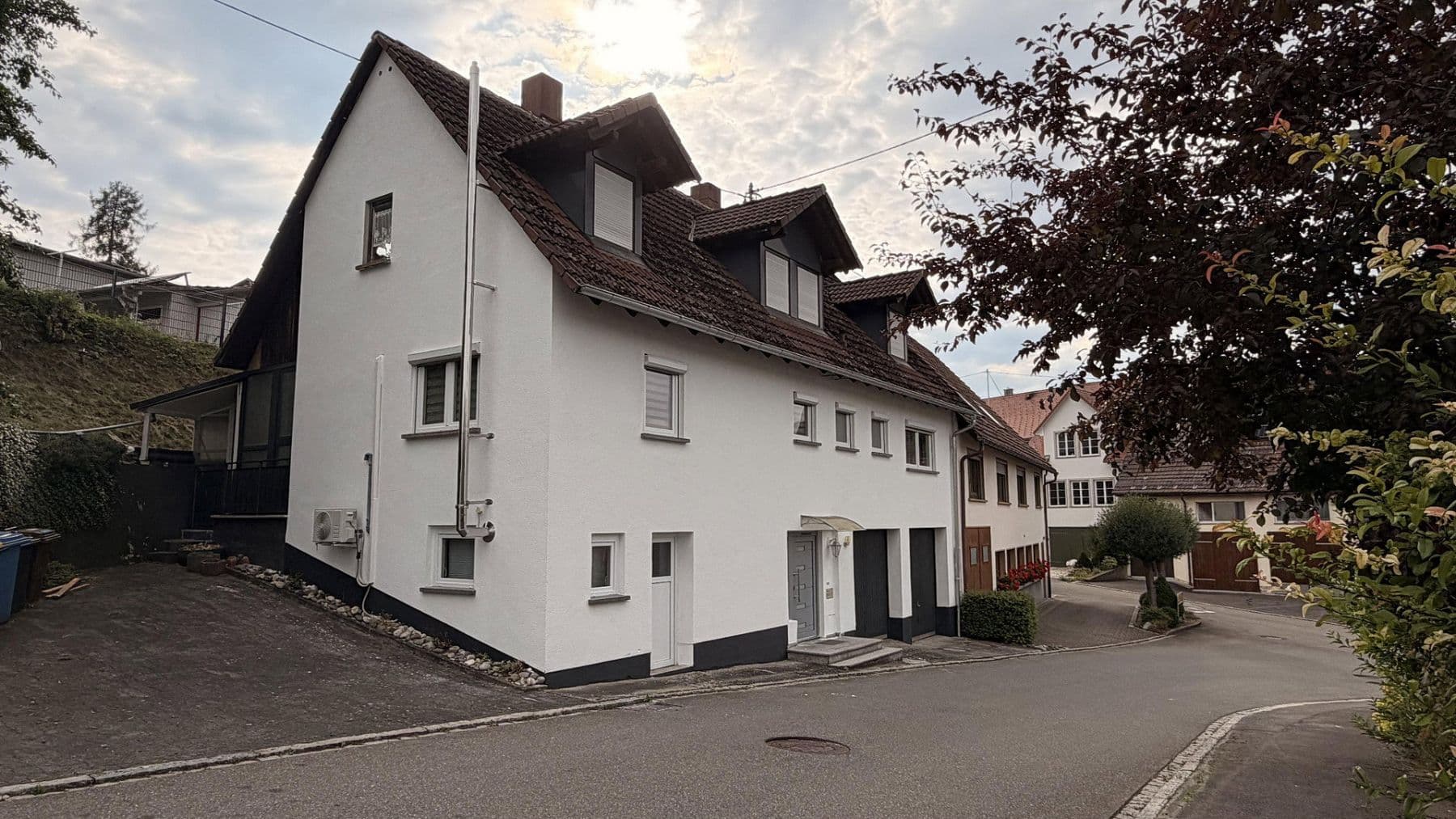 Predaj domu 161 m², pozemok 269 m², Geisingen, Bádensko-Wurttembersko Predaj domu 161 m², pozemok 269 m², Geisingen, Bádensko-Wurttembersko