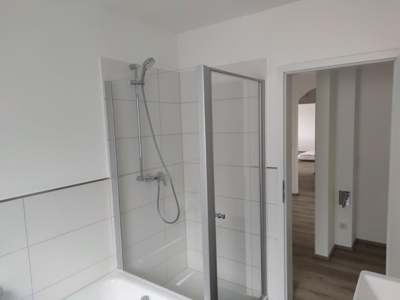 Prenájom bytu 4-izbový 107 m², Goetheweg 7, Eltville am Rhein, Hesensko Prenájom bytu 4-izbový 107 m², Goetheweg 7, Eltville am Rhein, Hesensko