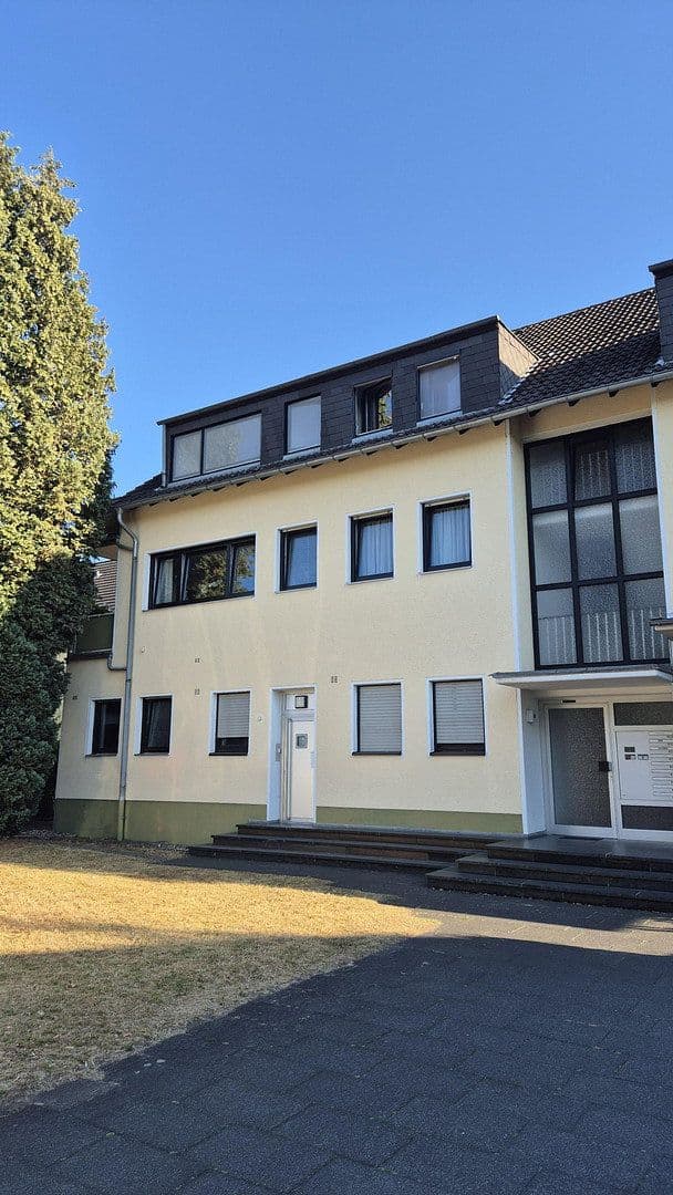Prenájom bytu 2-izbový 56 m², Paul-Langen-Str. 39, Bonn, Severné Porýnie - Westfálsko Prenájom bytu 2-izbový 56 m², Paul-Langen-Str. 39, Bonn, Severné Porýnie - Westfálsko
