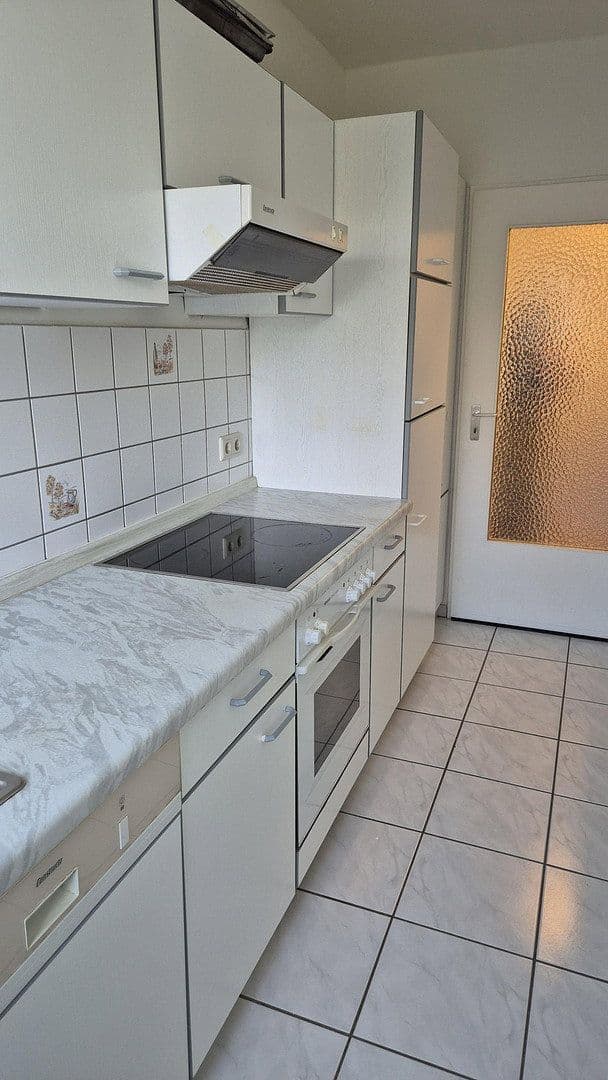 Prenájom bytu 2-izbový 56 m², Paul-Langen-Str. 39, Bonn, Severné Porýnie - Westfálsko Prenájom bytu 2-izbový 56 m², Paul-Langen-Str. 39, Bonn, Severné Porýnie - Westfálsko