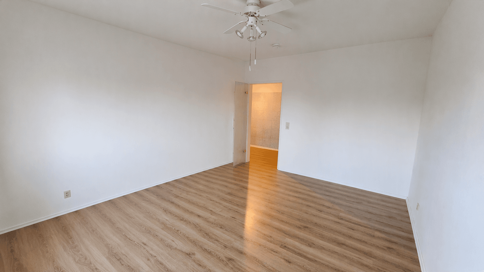 Prenájom bytu 2-izbový 56 m², Paul-Langen-Str. 39, Bonn, Severné Porýnie - Westfálsko Prenájom bytu 2-izbový 56 m², Paul-Langen-Str. 39, Bonn, Severné Porýnie - Westfálsko