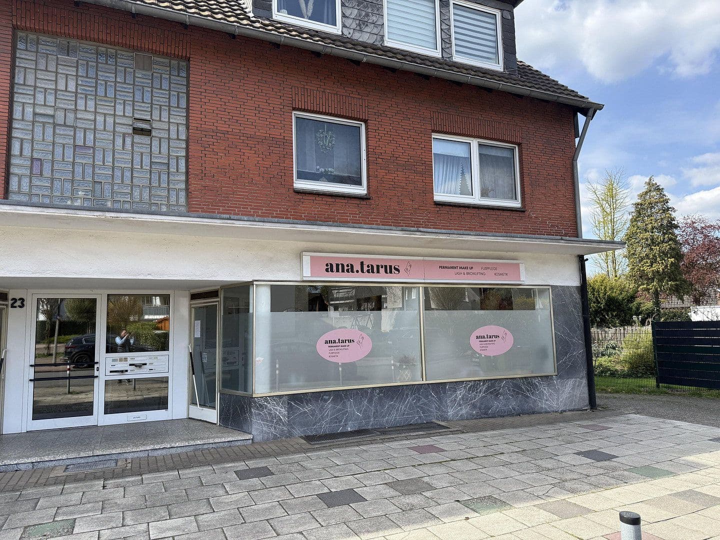 Predaj domu 499 m², pozemok 1.053 m², Jägerstr. 23, Oberhausen, Severné Porýnie - Westfálsko Predaj domu 499 m², pozemok 1.053 m², Jägerstr. 23, Oberhausen, Severné Porýnie - Westfálsko