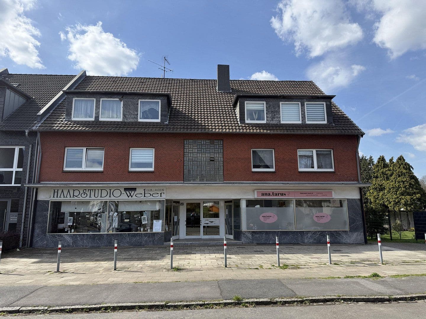 Predaj domu 499 m², pozemok 1.053 m², Jägerstr. 23, Oberhausen, Severné Porýnie - Westfálsko Predaj domu 499 m², pozemok 1.053 m², Jägerstr. 23, Oberhausen, Severné Porýnie - Westfálsko