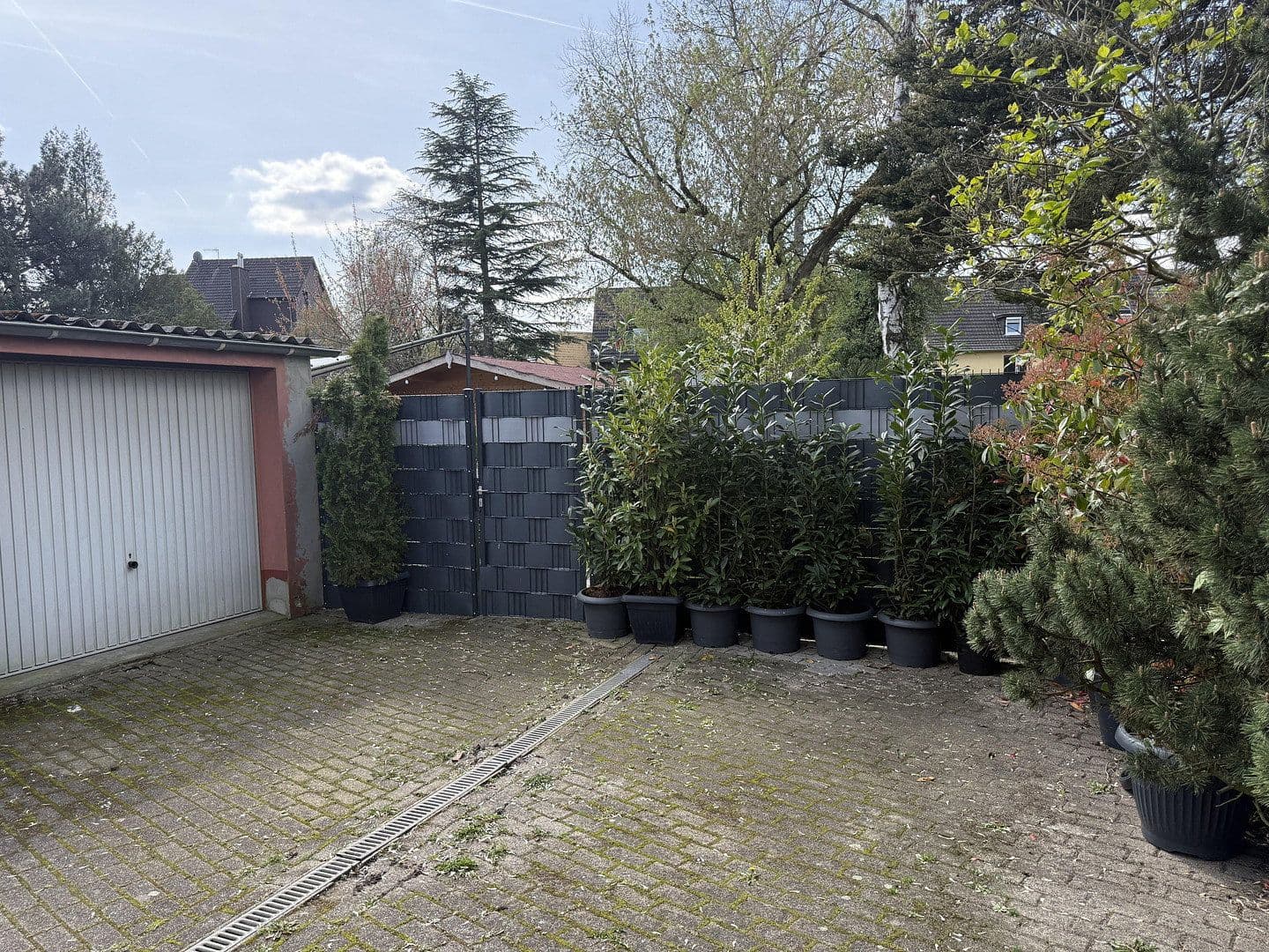 Predaj domu 499 m², pozemok 1.053 m², Jägerstr. 23, Oberhausen, Severné Porýnie - Westfálsko Predaj domu 499 m², pozemok 1.053 m², Jägerstr. 23, Oberhausen, Severné Porýnie - Westfálsko