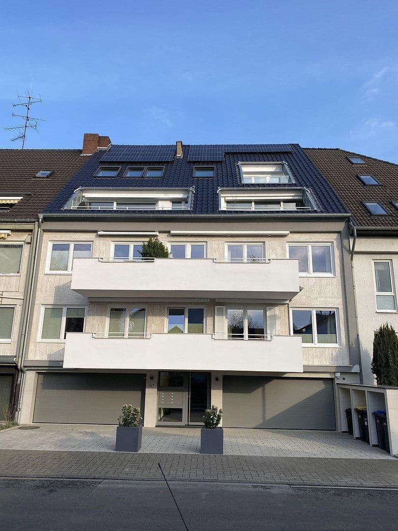 Prenájom bytu 2-izbový 55 m², Bernhardstraße 147, Köln, Severné Porýnie - Westfálsko Prenájom bytu 2-izbový 55 m², Bernhardstraße 147, Köln, Severné Porýnie - Westfálsko
