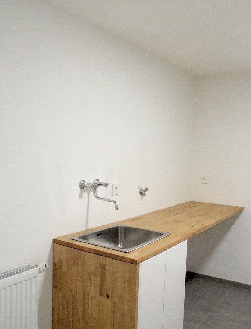 Prenájom domu 140 m², pozemok 450 m², Rülzheimer Straße 20, Kuhardt, Porýnie-Falcko Prenájom domu 140 m², pozemok 450 m², Rülzheimer Straße 20, Kuhardt, Porýnie-Falcko