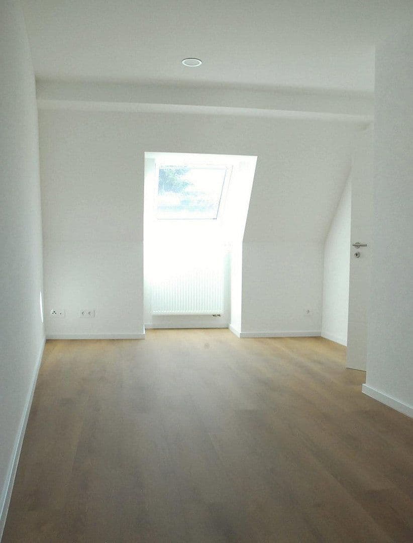 Prenájom domu 140 m², pozemok 450 m², Rülzheimer Straße 20, Kuhardt, Porýnie-Falcko Prenájom domu 140 m², pozemok 450 m², Rülzheimer Straße 20, Kuhardt, Porýnie-Falcko