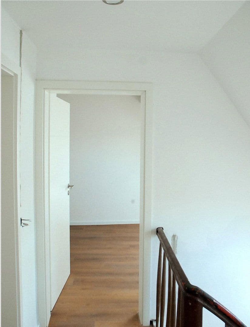 Prenájom domu 140 m², pozemok 450 m², Rülzheimer Straße 20, Kuhardt, Porýnie-Falcko Prenájom domu 140 m², pozemok 450 m², Rülzheimer Straße 20, Kuhardt, Porýnie-Falcko