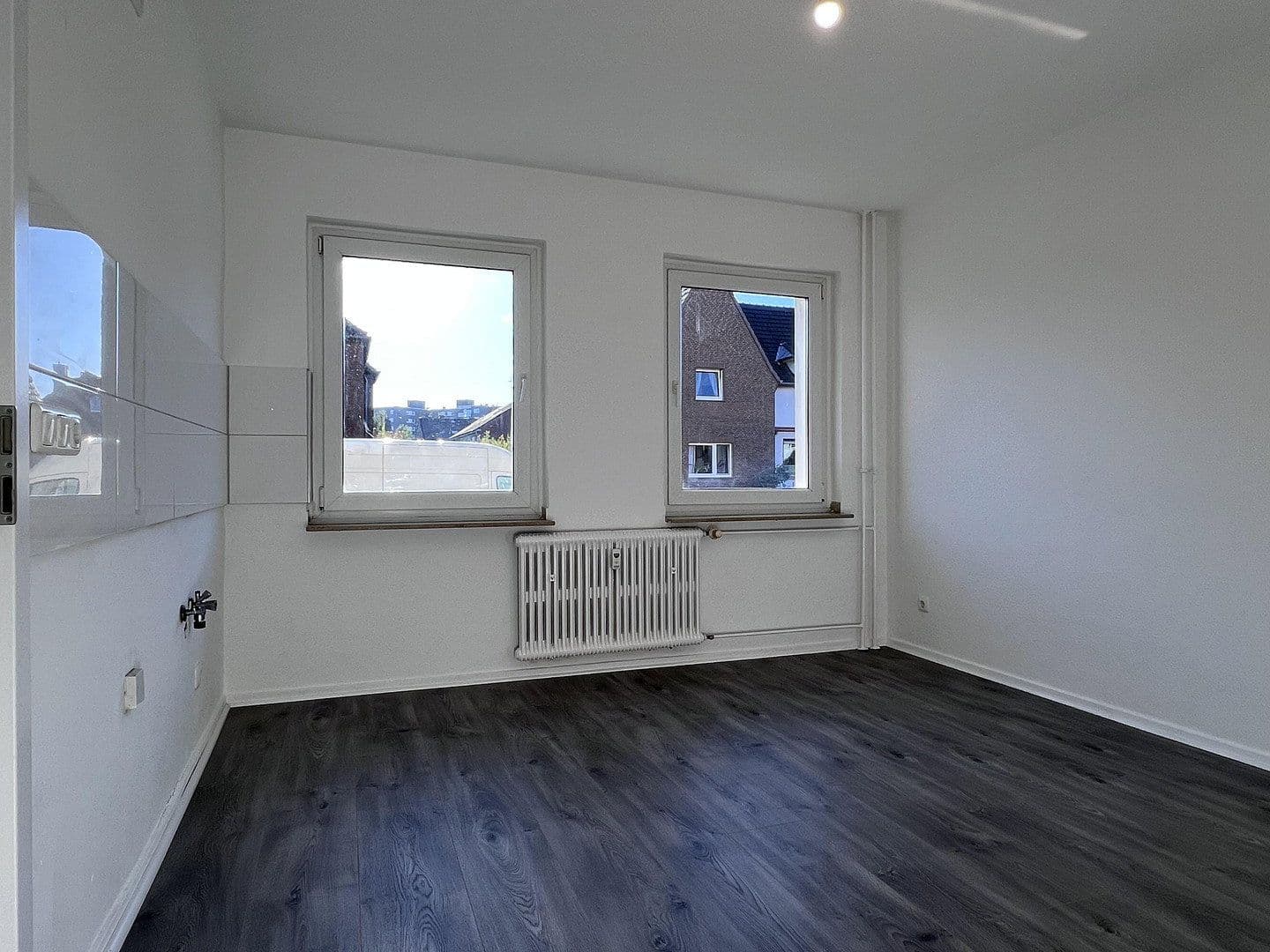 Prenájom bytu 3-izbový 46 m², Amalienstraße 22, Dinslaken, Severné Porýnie - Westfálsko Prenájom bytu 3-izbový 46 m², Amalienstraße 22, Dinslaken, Severné Porýnie - Westfálsko