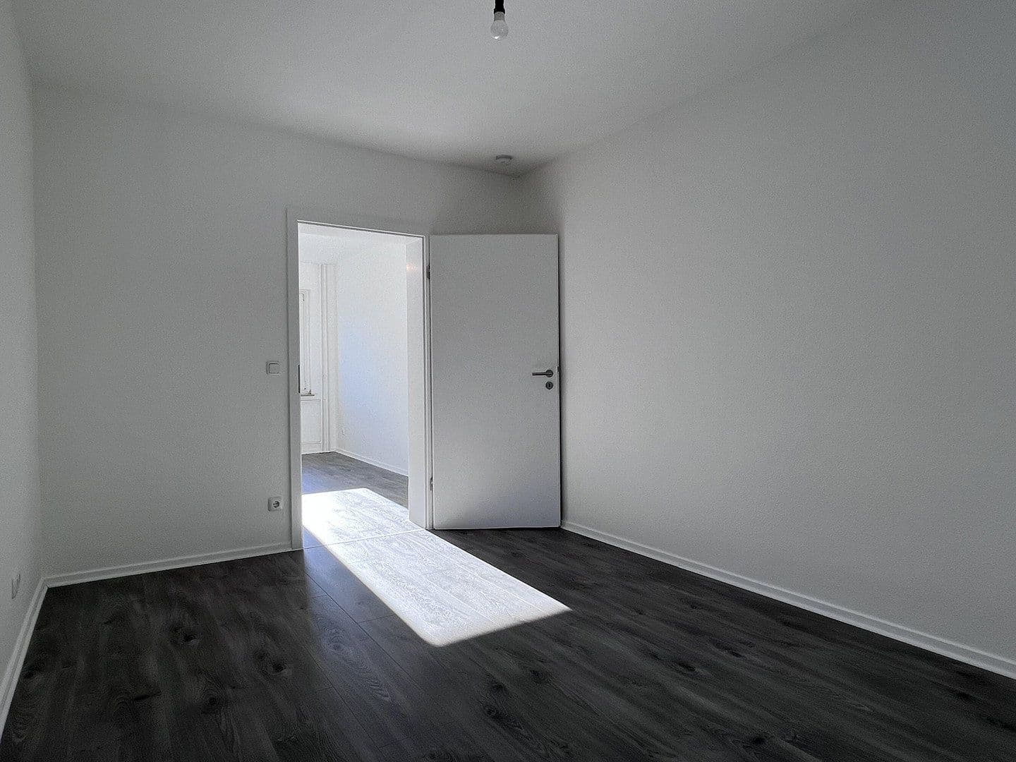 Prenájom bytu 3-izbový 46 m², Amalienstraße 22, Dinslaken, Severné Porýnie - Westfálsko Prenájom bytu 3-izbový 46 m², Amalienstraße 22, Dinslaken, Severné Porýnie - Westfálsko