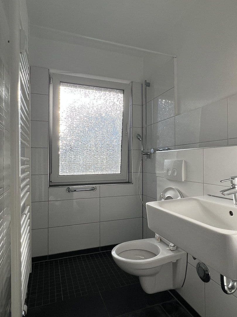 Prenájom bytu 3-izbový 46 m², Amalienstraße 22, Dinslaken, Severné Porýnie - Westfálsko Prenájom bytu 3-izbový 46 m², Amalienstraße 22, Dinslaken, Severné Porýnie - Westfálsko
