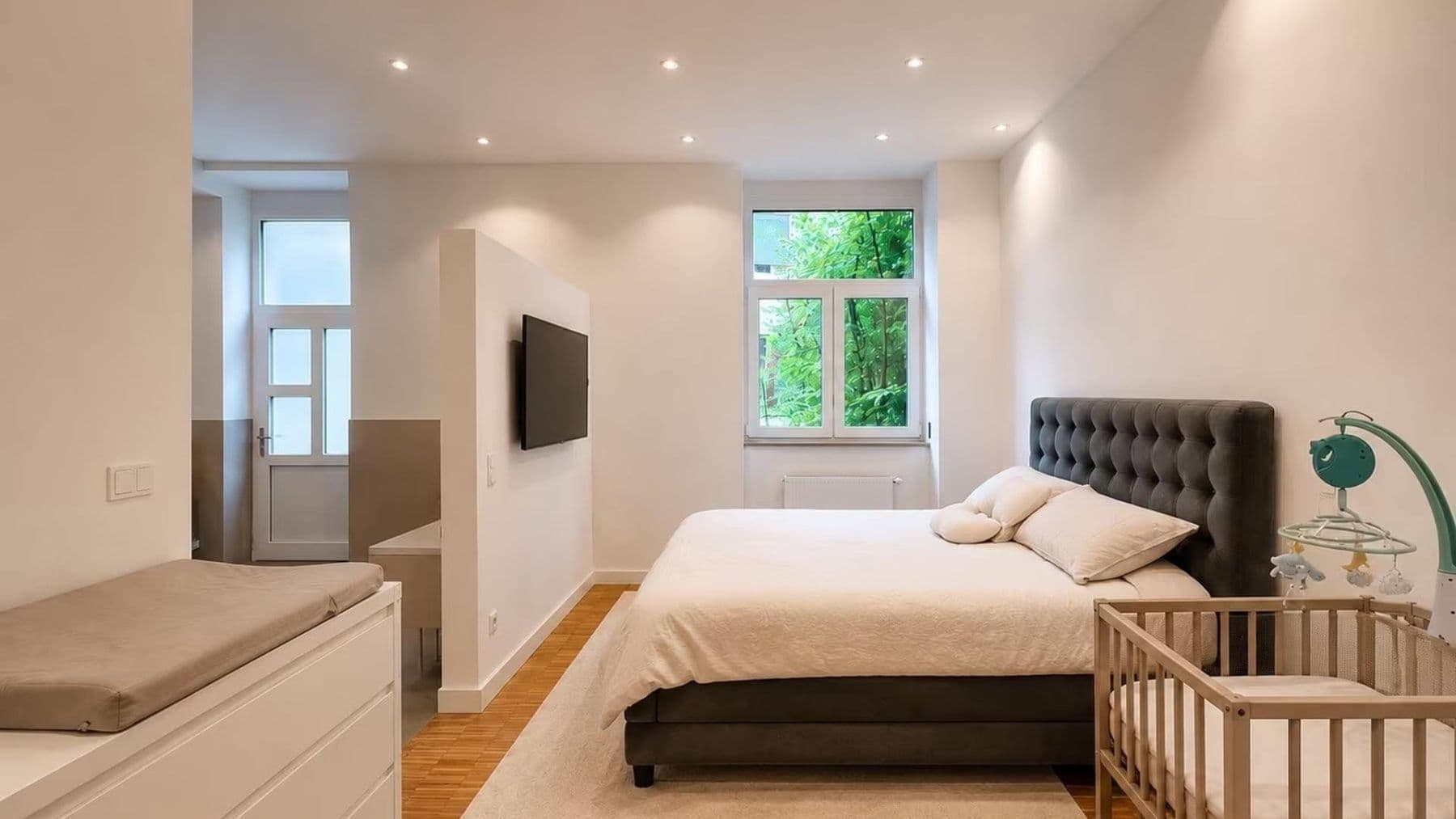 Predaj bytu 3-izbový 130 m², München, Bavorsko Predaj bytu 3-izbový 130 m², München, Bavorsko