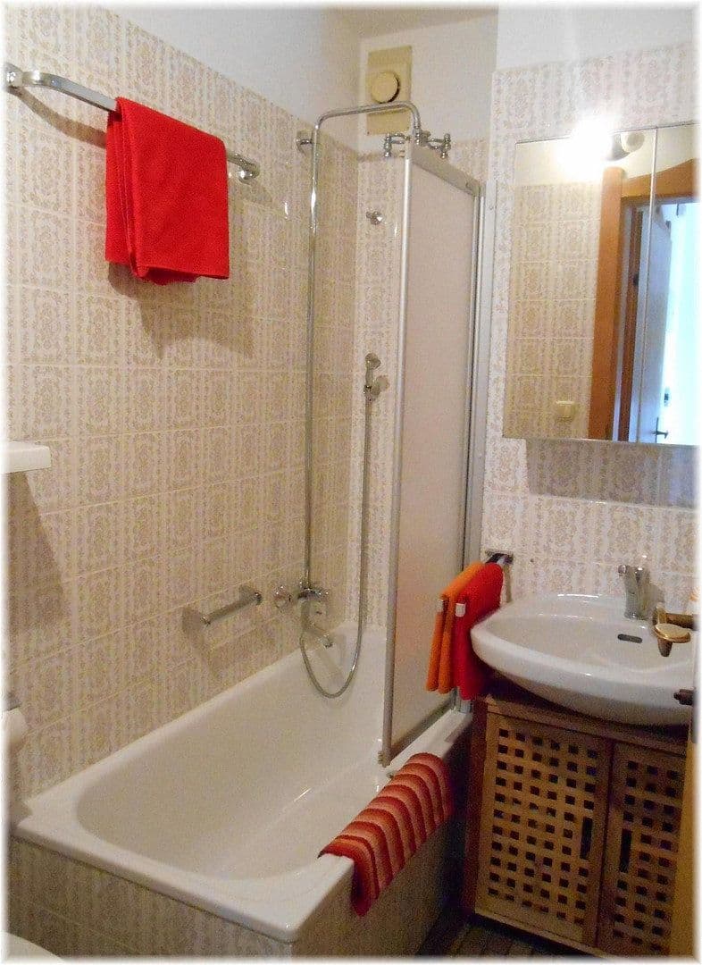 Prenájom bytu 3-izbový 43 m², 150 Ried, St. Gilgen, Salzbursko Prenájom bytu 3-izbový 43 m², 150 Ried, St. Gilgen, Salzbursko