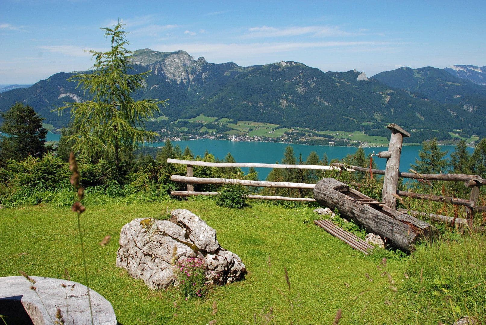 Prenájom bytu 3-izbový 43 m², 150 Ried, St. Gilgen, Salzbursko Prenájom bytu 3-izbový 43 m², 150 Ried, St. Gilgen, Salzbursko