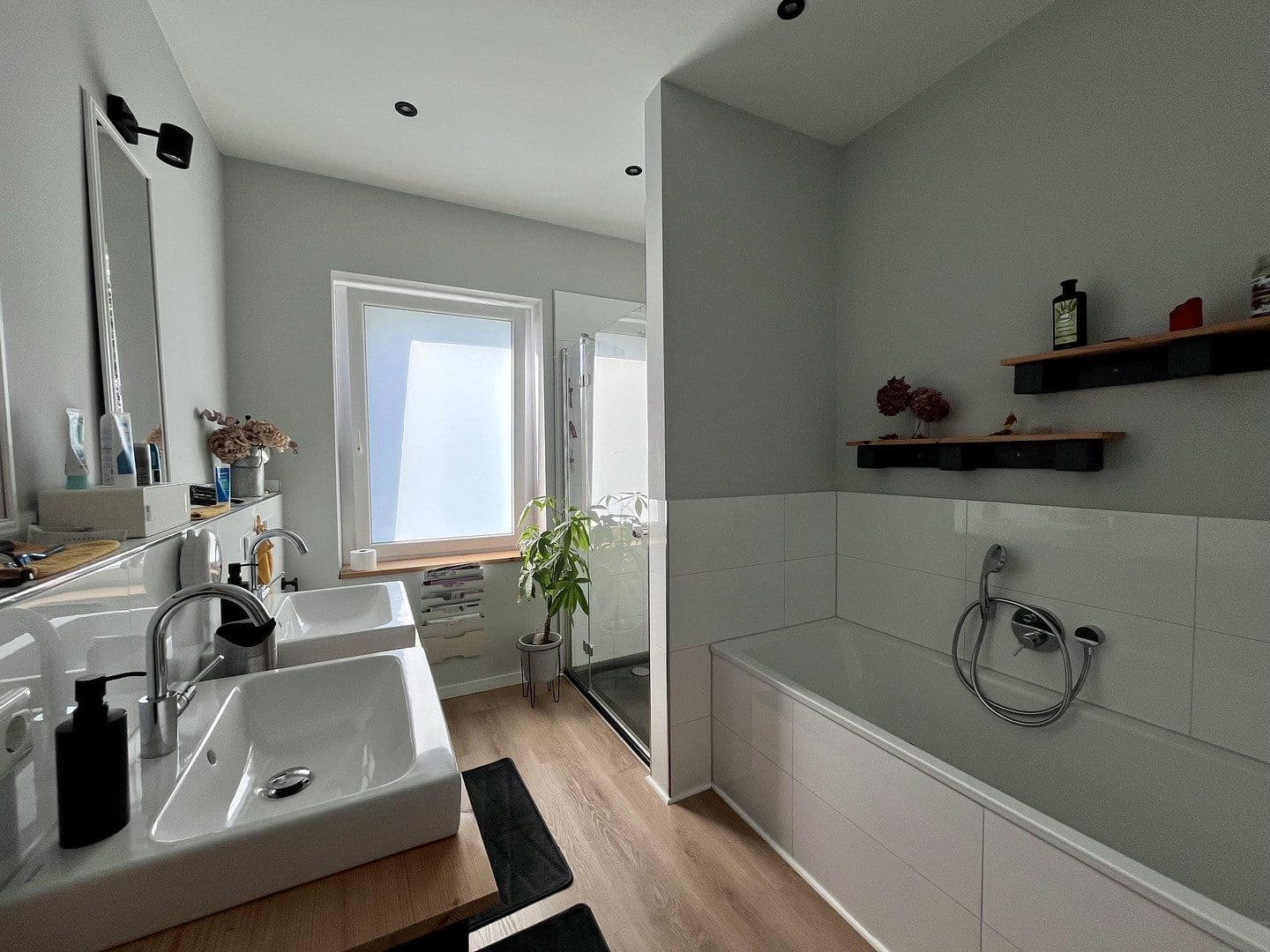 Predaj domu 185 m², pozemok 550 m², Solingen, Severné Porýnie - Westfálsko Predaj domu 185 m², pozemok 550 m², Solingen, Severné Porýnie - Westfálsko