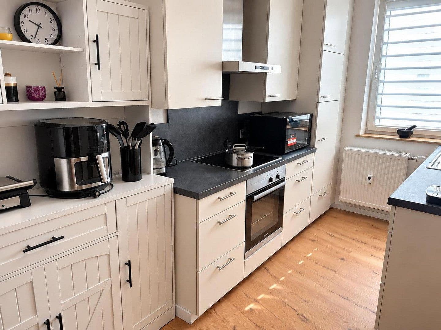 Prenájom bytu 3-izbový 84 m², Markgrafenstr, Nürnberg, Bavorsko Prenájom bytu 3-izbový 84 m², Markgrafenstr, Nürnberg, Bavorsko