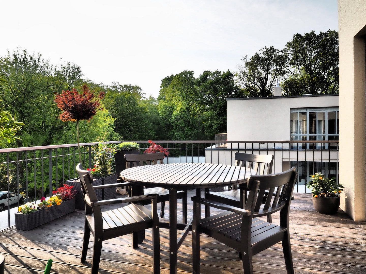 Prenájom bytu 4-izbový 172 m², Am Orangeriepark, Berlin, Berlín Prenájom bytu 4-izbový 172 m², Am Orangeriepark, Berlin, Berlín