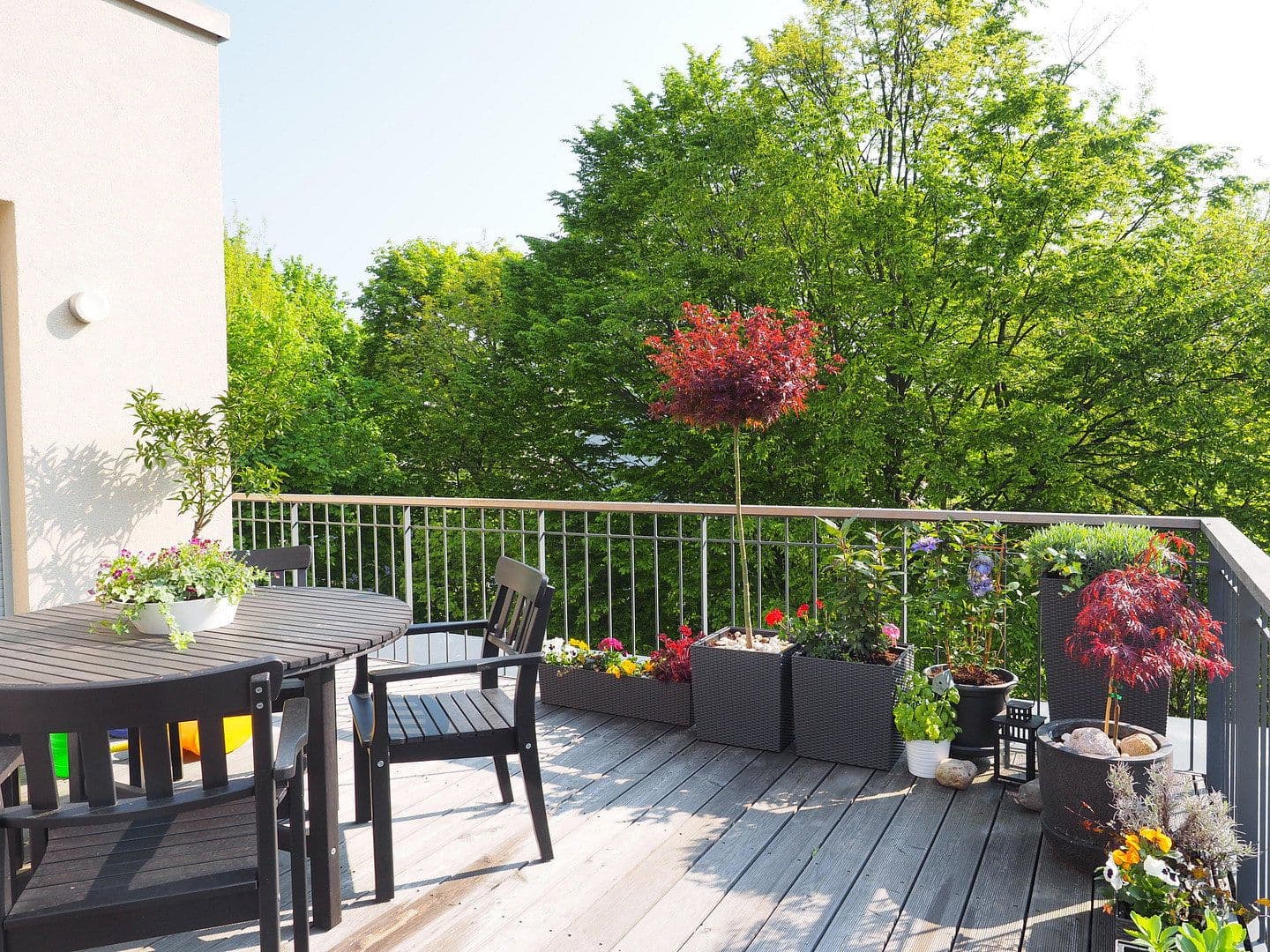 Prenájom bytu 4-izbový 172 m², Am Orangeriepark, Berlin, Berlín Prenájom bytu 4-izbový 172 m², Am Orangeriepark, Berlin, Berlín