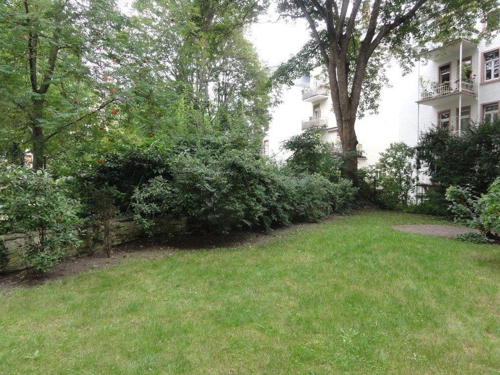 Prenájom bytu 2-izbový 80 m², Frankfurt, Hesensko Prenájom bytu 2-izbový 80 m², Frankfurt, Hesensko
