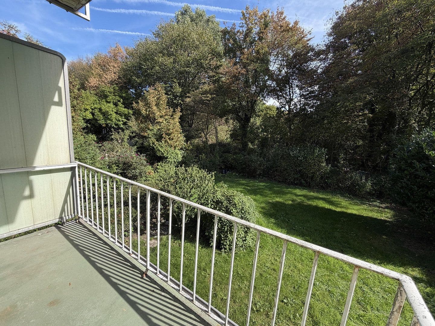 Prenájom bytu 3-izbový 79 m², Juist Str. 12, Düsseldorf, Severné Porýnie - Westfálsko Prenájom bytu 3-izbový 79 m², Juist Str. 12, Düsseldorf, Severné Porýnie - Westfálsko