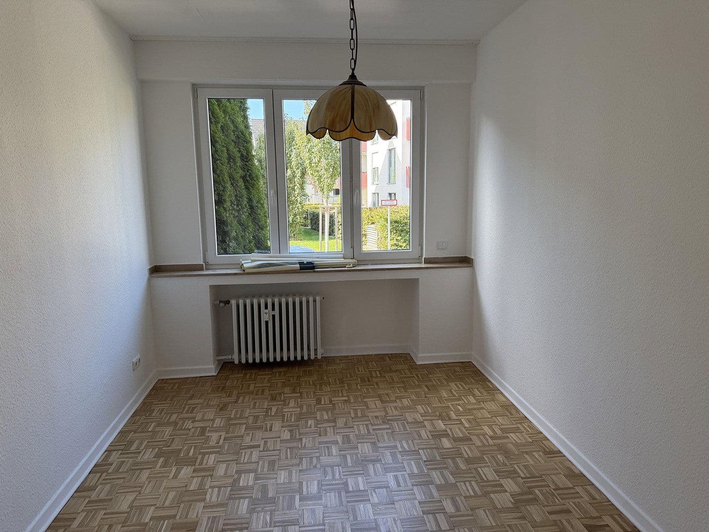 Prenájom bytu 3-izbový 79 m², Juist Str. 12, Düsseldorf, Severné Porýnie - Westfálsko Prenájom bytu 3-izbový 79 m², Juist Str. 12, Düsseldorf, Severné Porýnie - Westfálsko