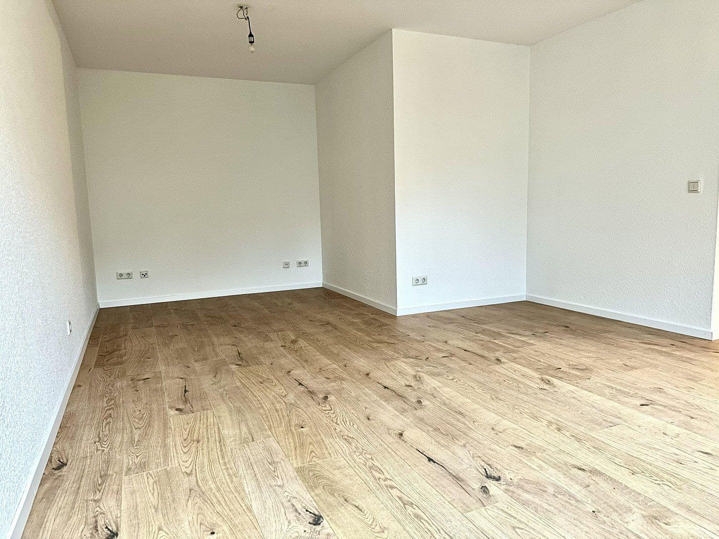Prenájom bytu 1-izbový 47 m², Gülser Straße, Koblenz, Porýnie-Falcko Prenájom bytu 1-izbový 47 m², Gülser Straße, Koblenz, Porýnie-Falcko