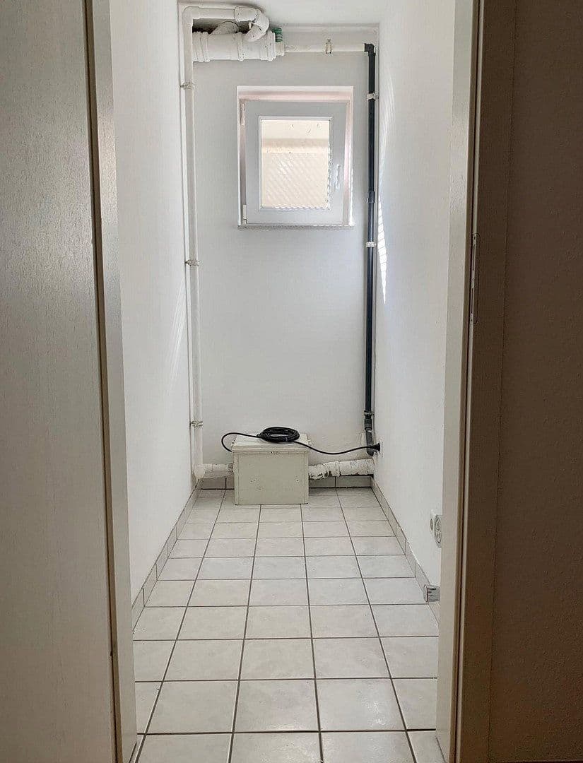 Prenájom bytu 1-izbový 47 m², Gülser Straße, Koblenz, Porýnie-Falcko Prenájom bytu 1-izbový 47 m², Gülser Straße, Koblenz, Porýnie-Falcko