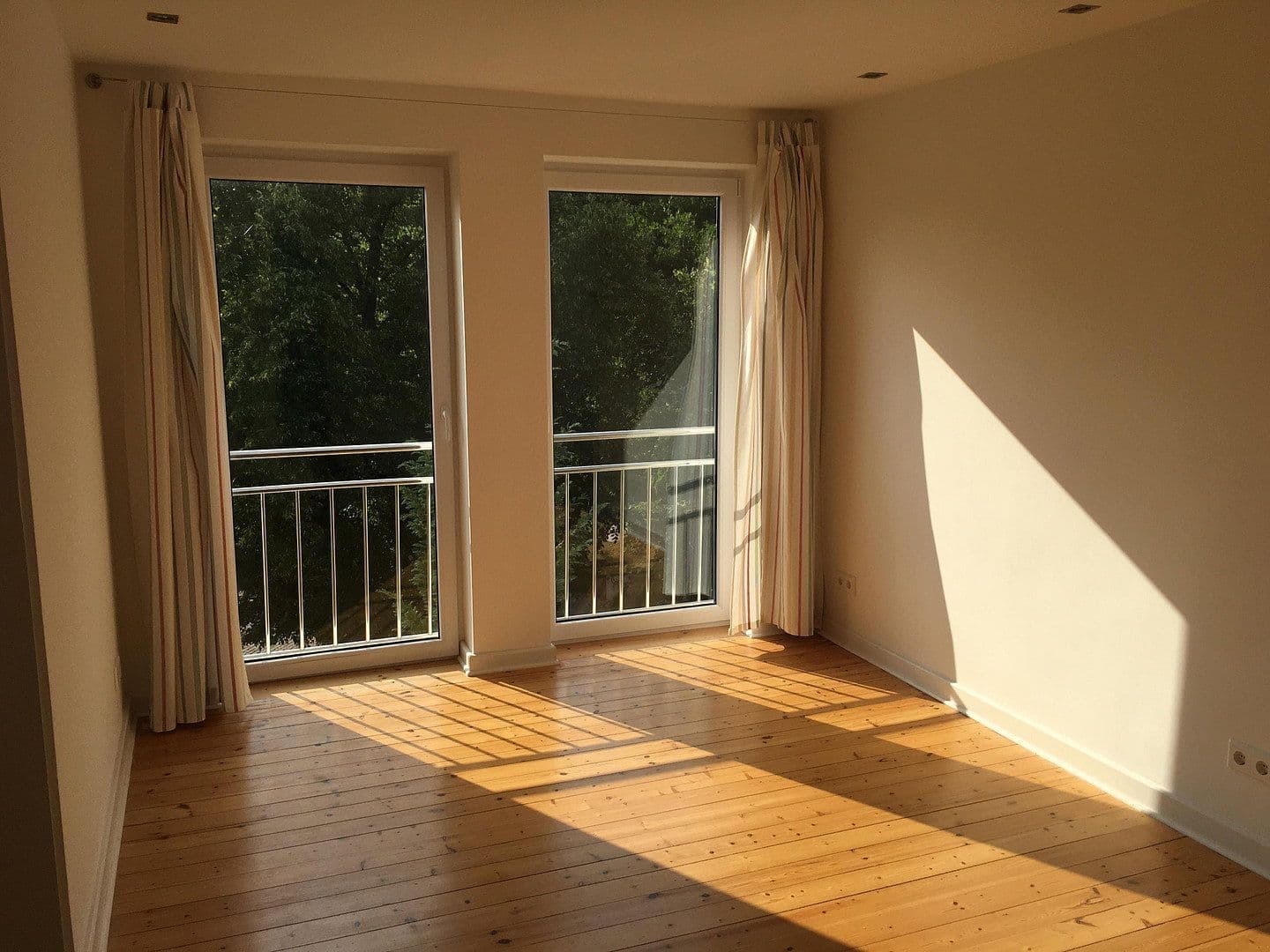Predaj bytu 3-izbový 55 m², Moltkestraße 68, Kiel, Šlezvicko-Holštajnsko Predaj bytu 3-izbový 55 m², Moltkestraße 68, Kiel, Šlezvicko-Holštajnsko