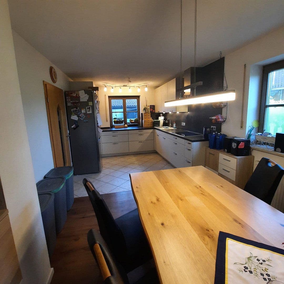 Predaj domu 158 m², pozemok 386 m², Reitmehring, Bavorsko Predaj domu 158 m², pozemok 386 m², Reitmehring, Bavorsko