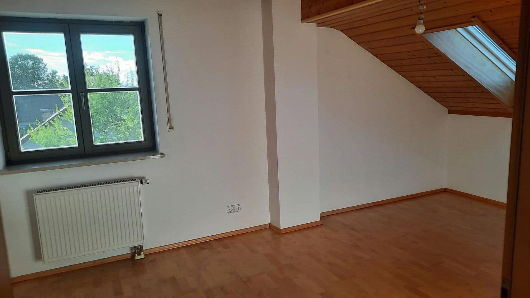 Predaj domu 158 m², pozemok 386 m², Reitmehring, Bavorsko Predaj domu 158 m², pozemok 386 m², Reitmehring, Bavorsko