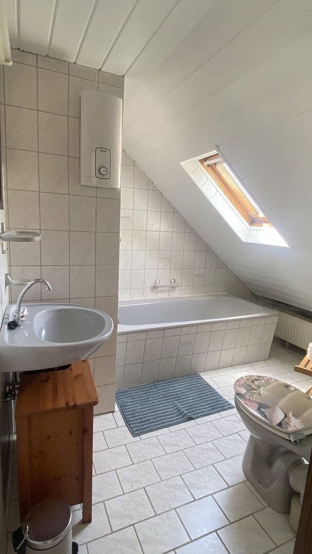 Predaj domu 160 m², pozemok 1.450 m², Falkenstein, Porýnie-Falcko Predaj domu 160 m², pozemok 1.450 m², Falkenstein, Porýnie-Falcko