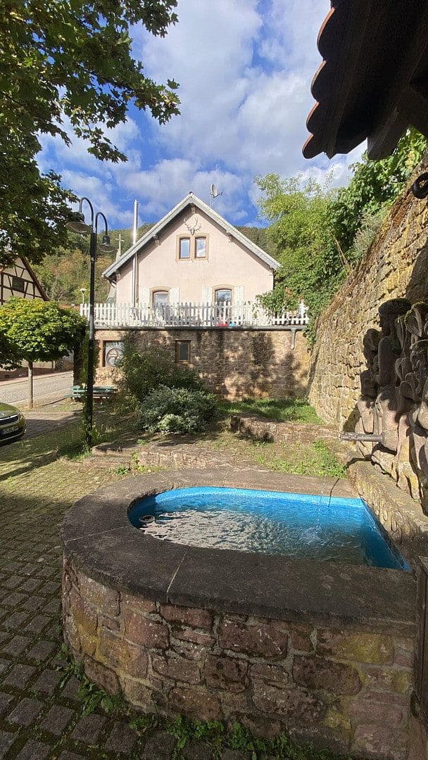 Predaj domu 160 m², pozemok 1.450 m², Falkenstein, Porýnie-Falcko Predaj domu 160 m², pozemok 1.450 m², Falkenstein, Porýnie-Falcko