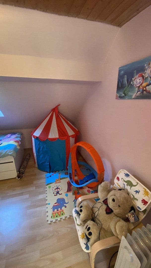 Predaj domu 160 m², pozemok 1.450 m², Falkenstein, Porýnie-Falcko Predaj domu 160 m², pozemok 1.450 m², Falkenstein, Porýnie-Falcko