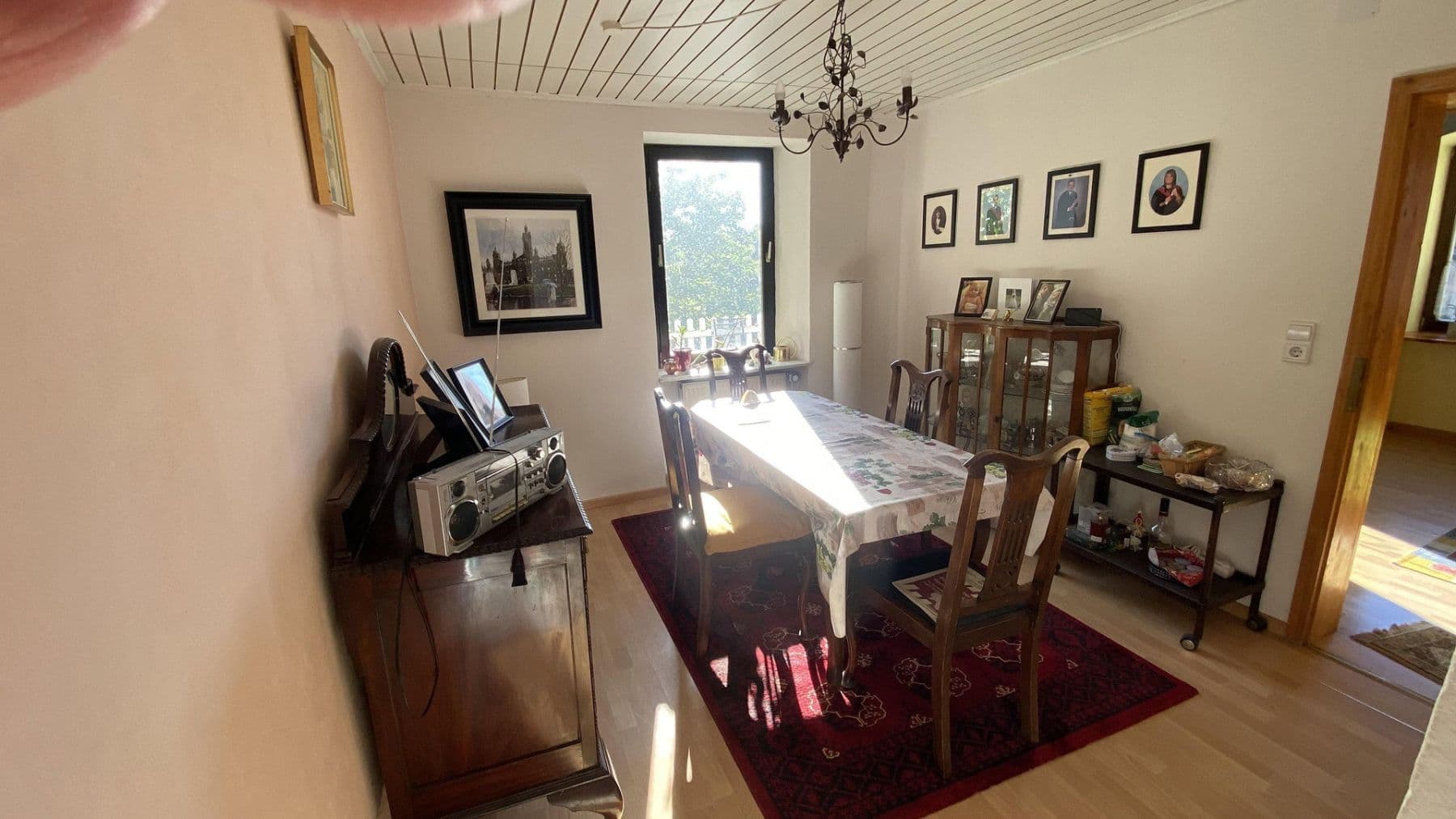 Predaj domu 160 m², pozemok 1.450 m², Falkenstein, Porýnie-Falcko Predaj domu 160 m², pozemok 1.450 m², Falkenstein, Porýnie-Falcko