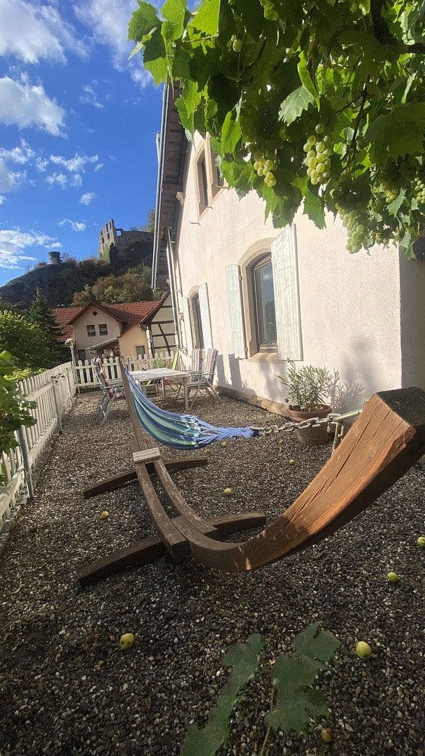 Predaj domu 160 m², pozemok 1.450 m², Falkenstein, Porýnie-Falcko Predaj domu 160 m², pozemok 1.450 m², Falkenstein, Porýnie-Falcko