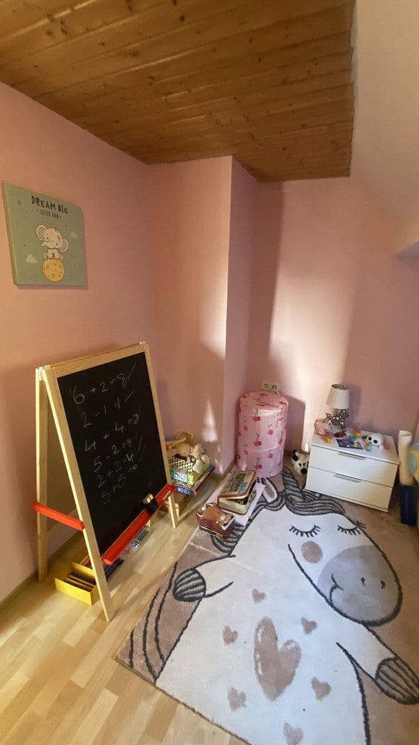 Predaj domu 160 m², pozemok 1.450 m², Falkenstein, Porýnie-Falcko Predaj domu 160 m², pozemok 1.450 m², Falkenstein, Porýnie-Falcko