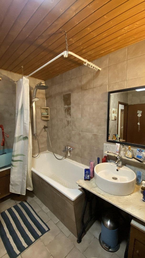 Predaj domu 160 m², pozemok 1.450 m², Falkenstein, Porýnie-Falcko Predaj domu 160 m², pozemok 1.450 m², Falkenstein, Porýnie-Falcko