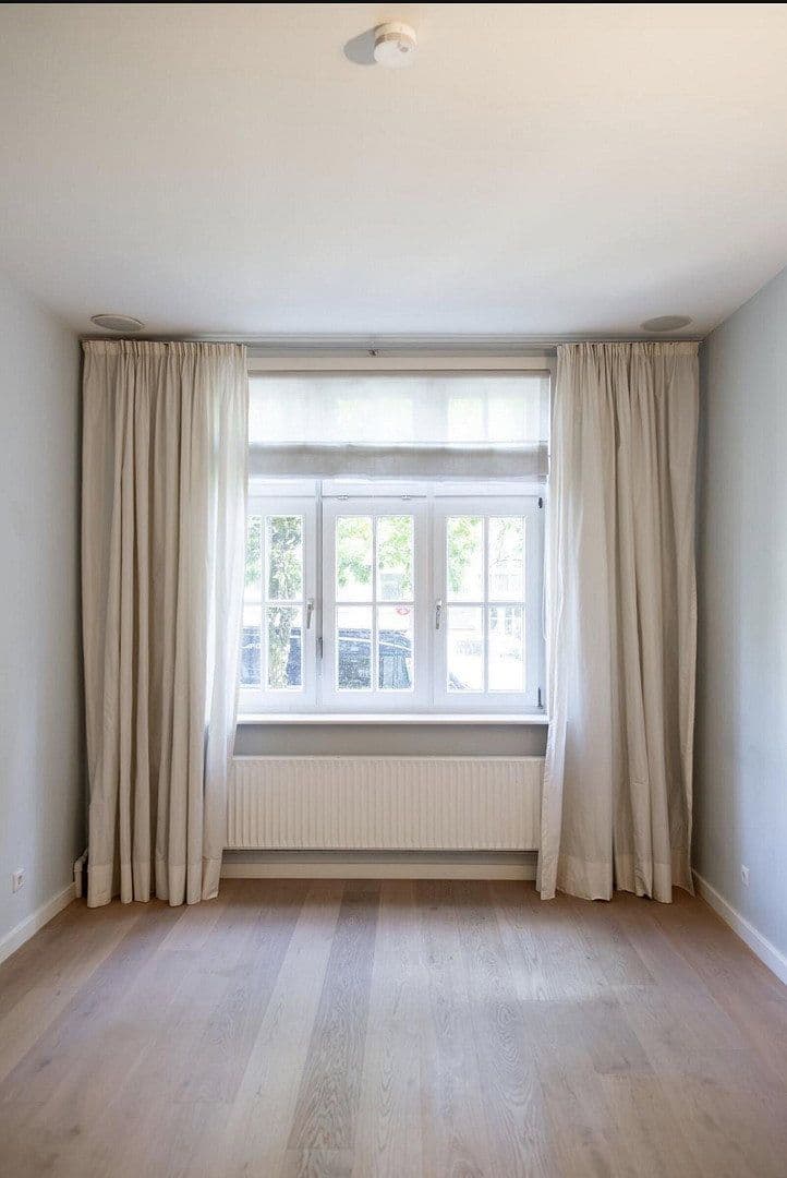 Predaj bytu 5-izbový 170 m², Hamburg, Hamburg Predaj bytu 5-izbový 170 m², Hamburg, Hamburg
