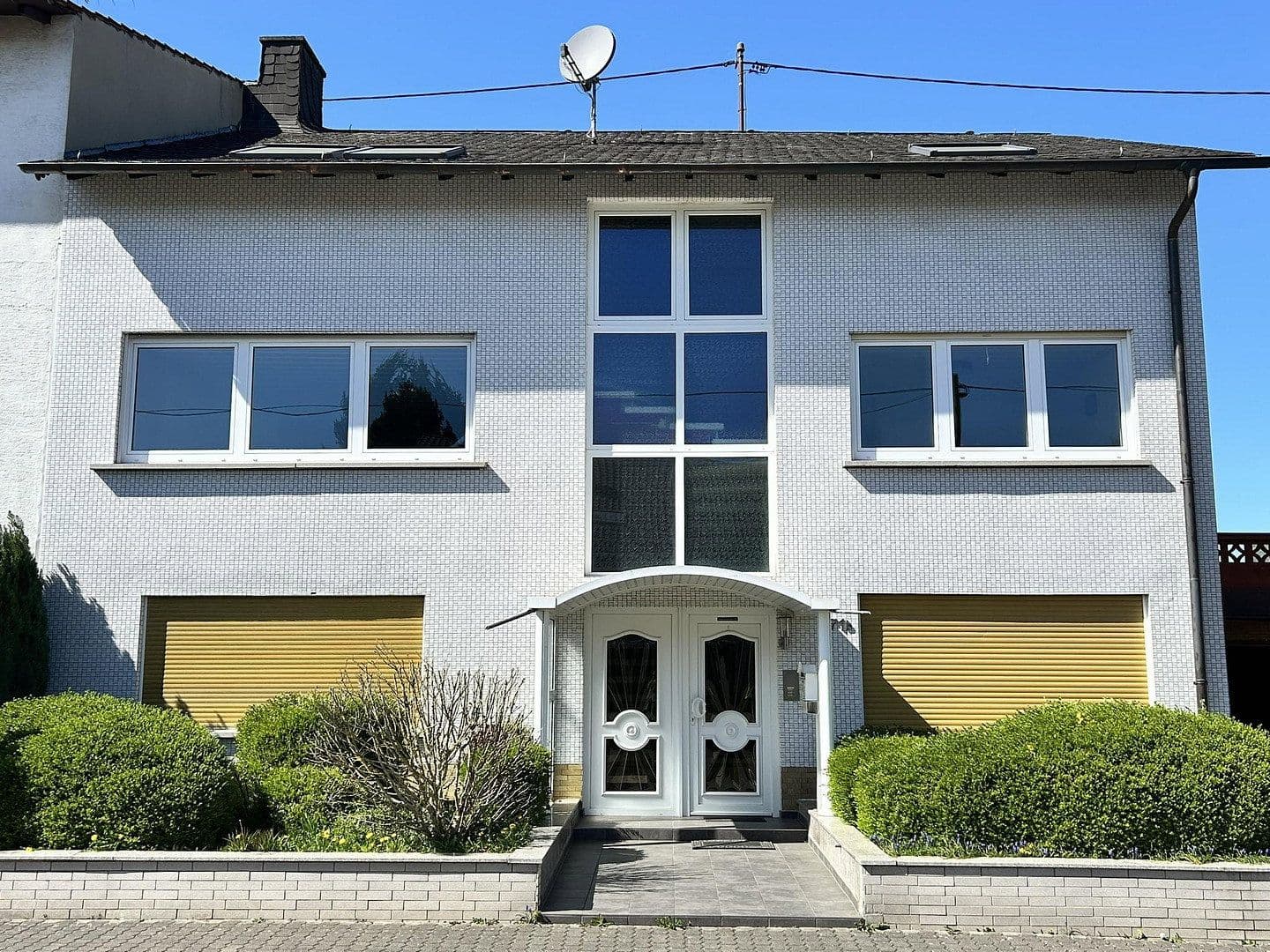 Prenájom bytu 4-izbový 111 m², Kreisstr. 71 B, Saarbrücken, Sársko Prenájom bytu 4-izbový 111 m², Kreisstr. 71 B, Saarbrücken, Sársko