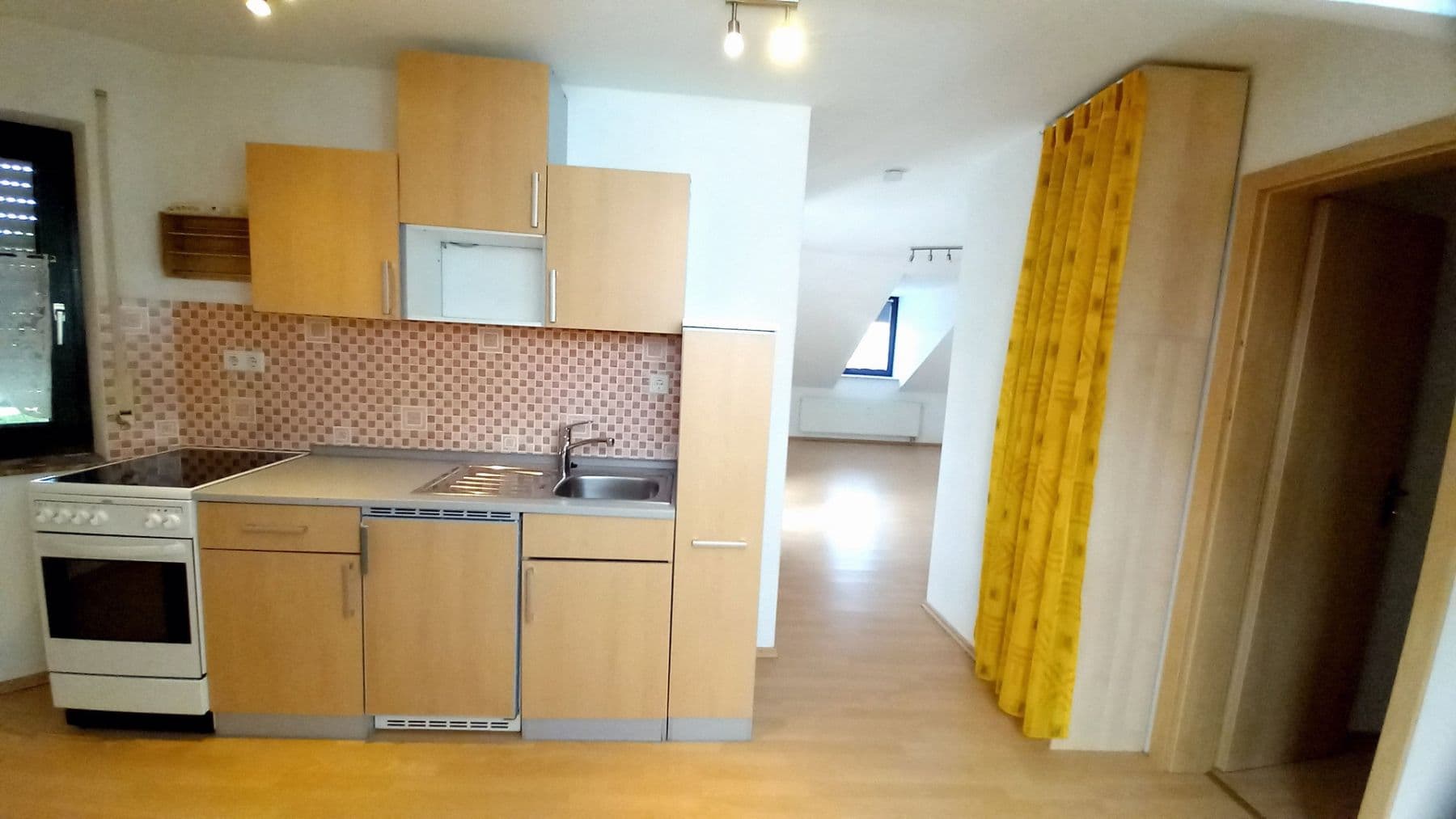 Prenájom bytu 2-izbový 60 m², Heidenheim, Bavorsko Prenájom bytu 2-izbový 60 m², Heidenheim, Bavorsko