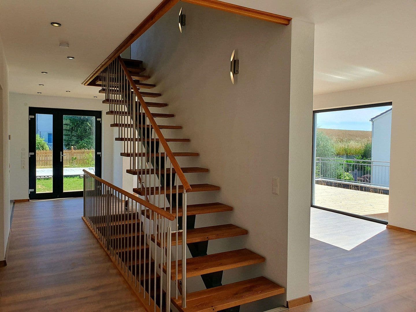 Prenájom bytu 7-izbový 151 m², Diedorf, Bavorsko Prenájom bytu 7-izbový 151 m², Diedorf, Bavorsko