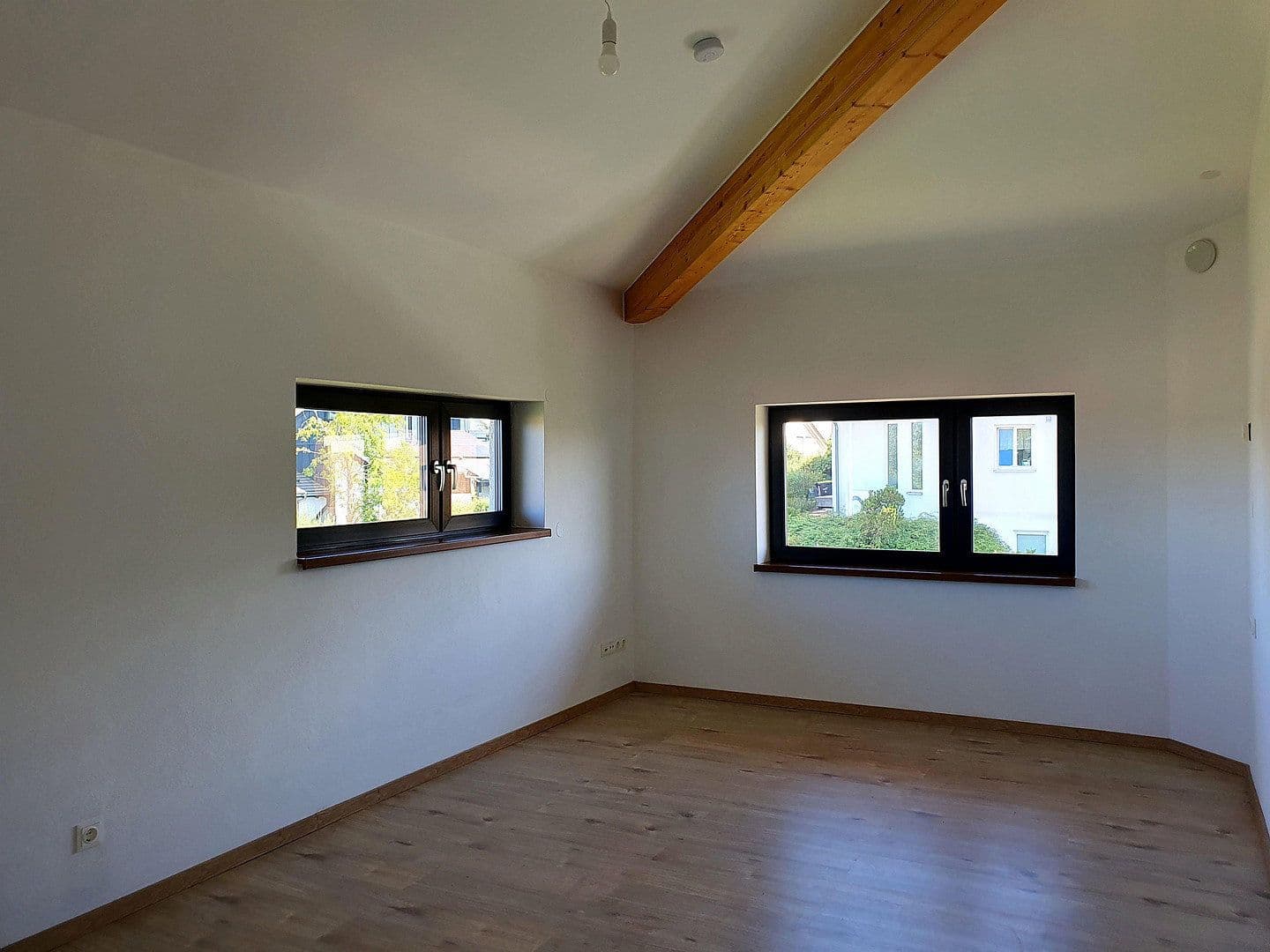 Prenájom bytu 7-izbový 151 m², Diedorf, Bavorsko Prenájom bytu 7-izbový 151 m², Diedorf, Bavorsko