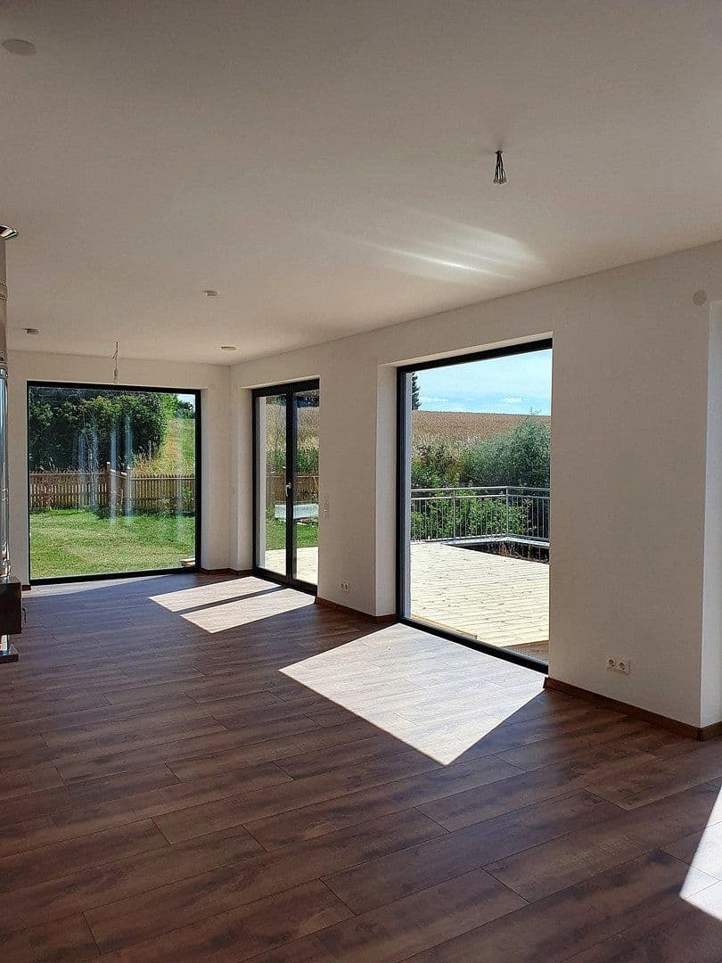 Prenájom bytu 7-izbový 151 m², Diedorf, Bavorsko Prenájom bytu 7-izbový 151 m², Diedorf, Bavorsko