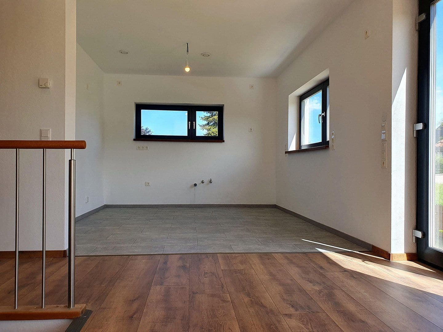 Prenájom bytu 7-izbový 151 m², Diedorf, Bavorsko Prenájom bytu 7-izbový 151 m², Diedorf, Bavorsko