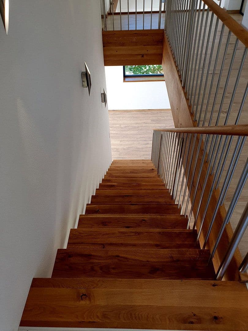 Prenájom bytu 7-izbový 151 m², Diedorf, Bavorsko Prenájom bytu 7-izbový 151 m², Diedorf, Bavorsko
