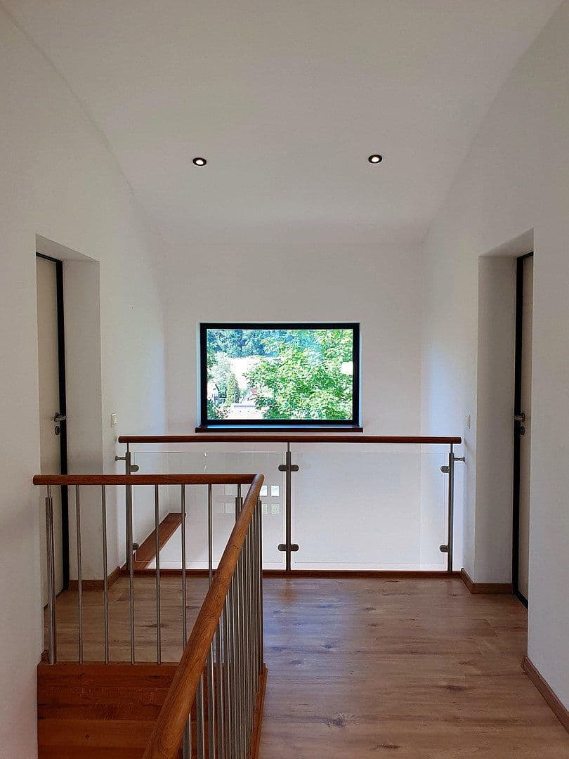 Prenájom bytu 7-izbový 151 m², Diedorf, Bavorsko Prenájom bytu 7-izbový 151 m², Diedorf, Bavorsko