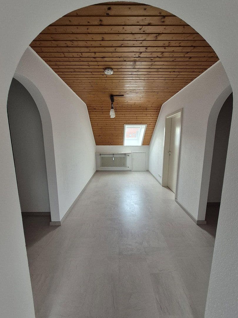 Prenájom bytu 3-izbový 80 m², Moltkestraße 22, Friedrichshafen, Bádensko-Wurttembersko Prenájom bytu 3-izbový 80 m², Moltkestraße 22, Friedrichshafen, Bádensko-Wurttembersko